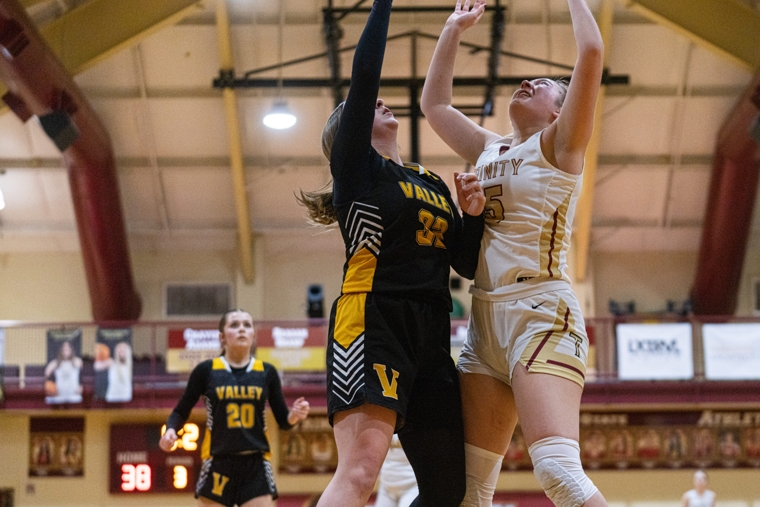 Kurilko’s double-double leads Trinity Christian past Valley, into Region I championship